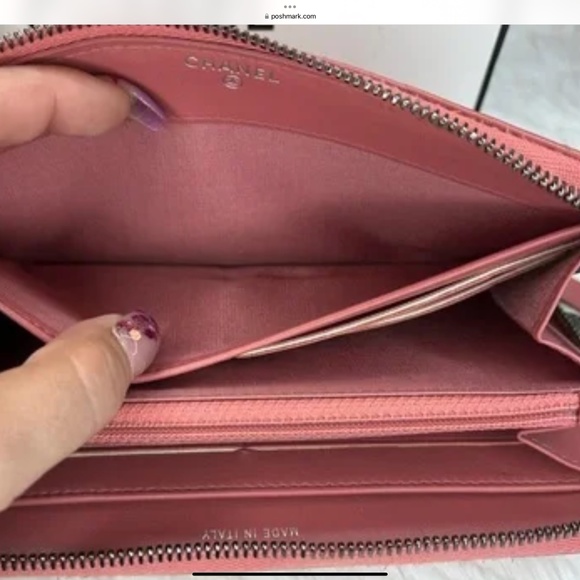 🔥 RARE! CHANEL• Chevron Stitched Tassel Charm Zip Wallet- one of a kind! - Picture 5 of 16